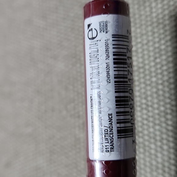 Revlon Colorstay Matte Lite Crayon Lips Lifted Transcendence NEW - Picture 4 of 4